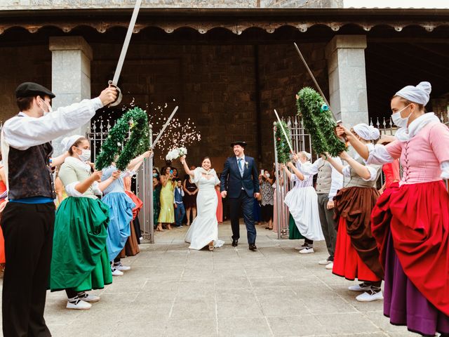 La boda de Jokin y Yajaira en Donostia-San Sebastián, Guipúzcoa 52