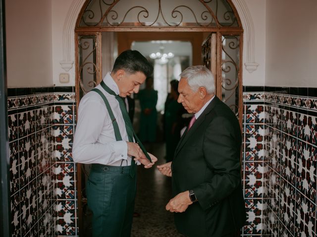 La boda de Angela y Pedro en La Palma Del Condado, Huelva 23