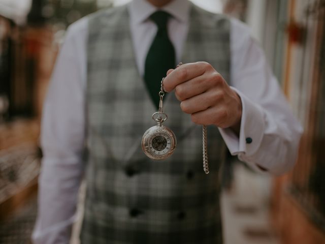 La boda de Angela y Pedro en La Palma Del Condado, Huelva 26