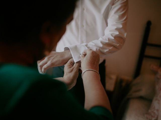 La boda de Angela y Pedro en La Palma Del Condado, Huelva 36