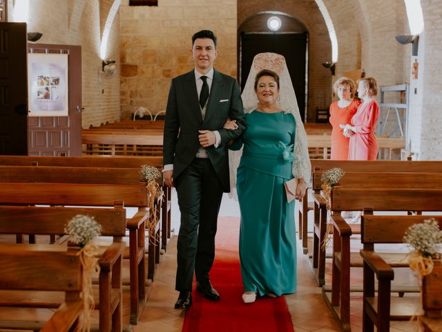 La boda de Angela y Pedro en La Palma Del Condado, Huelva 55