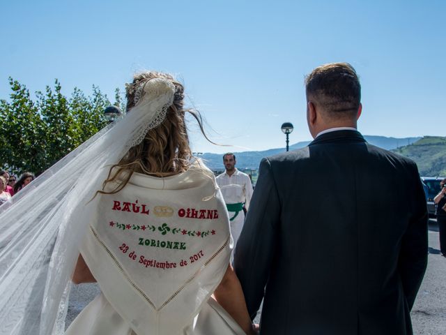 La boda de Raúl y Oihane en Bakio, Vizcaya 16