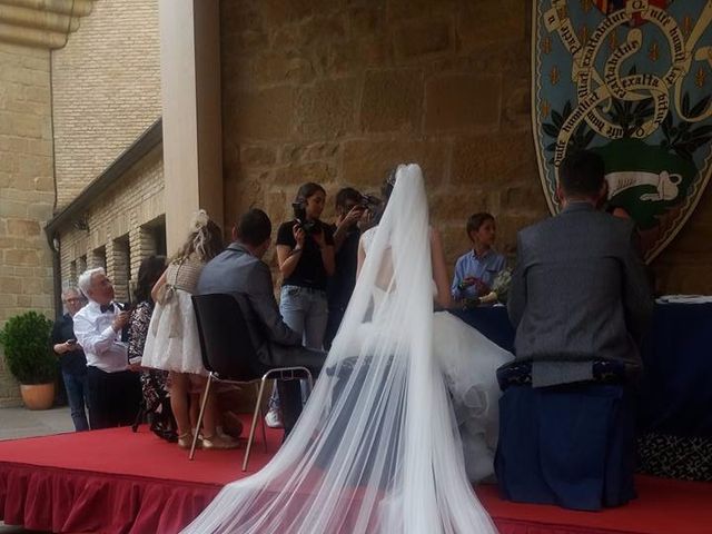 La boda de José Miguel y Olga en Olite, Navarra 5