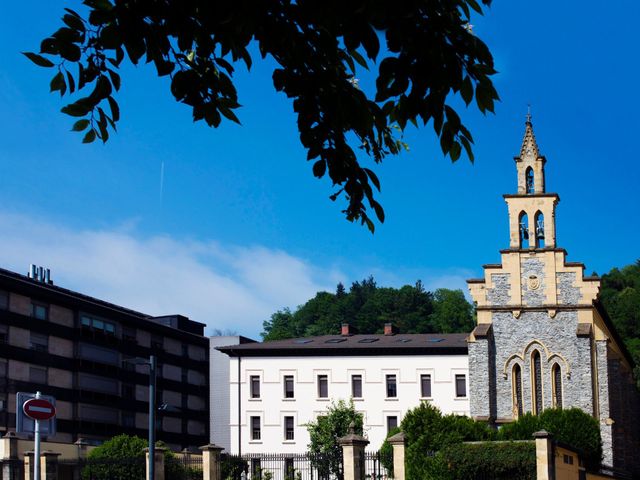 La boda de Zuriñe y Asier en Tolosa, Guipúzcoa 3