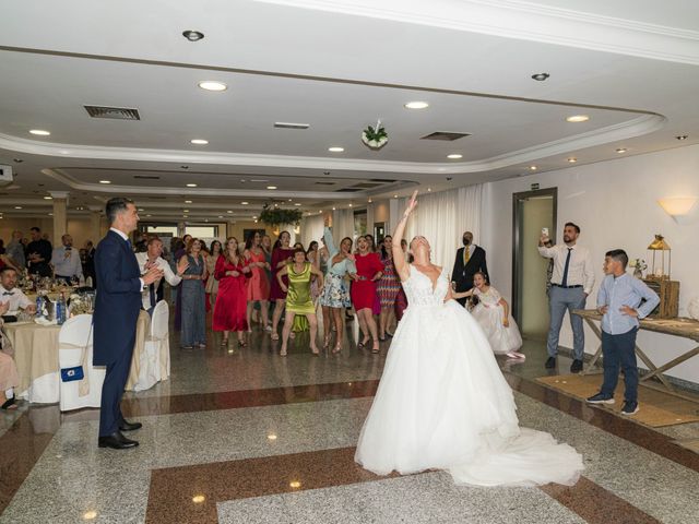 La boda de Rubén y Pepi en Alginet, Valencia 3