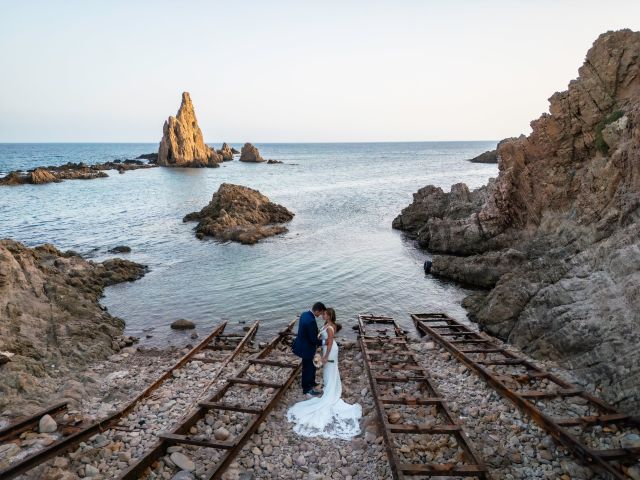 La boda de Iván y Sonia en Rioja, Almería 89