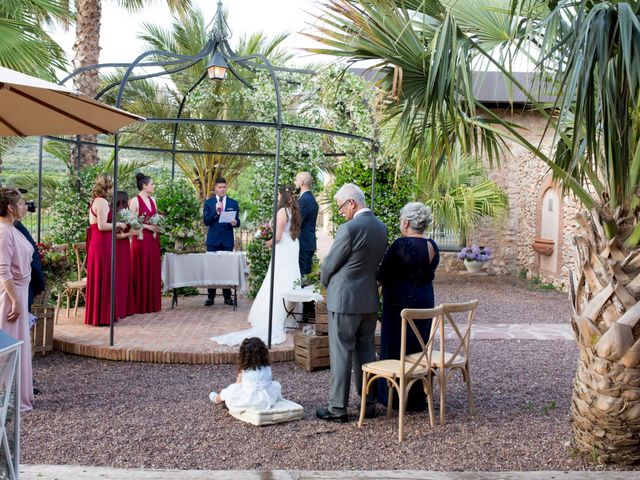 La boda de Anais y Hector en Castelló/castellón De La Plana, Castellón 17