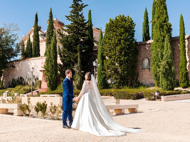 La boda de Enrique y Bárbara  en Madrid, Madrid 1