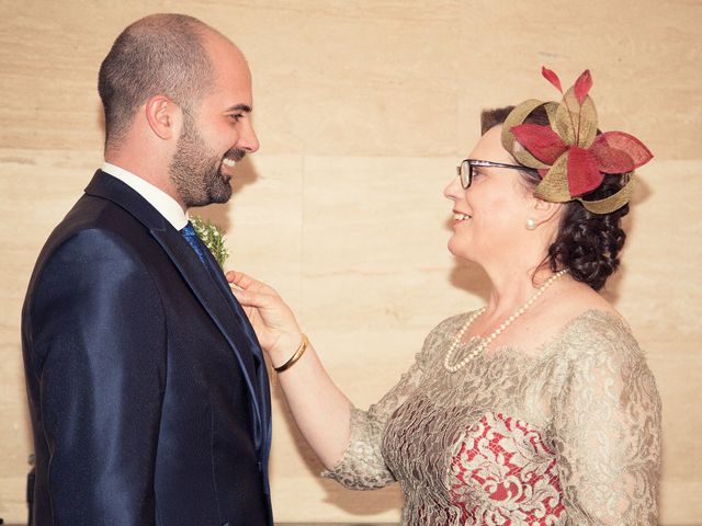 La boda de Pedro José y Desireé en Argamasilla De Calatrava, Ciudad Real 2