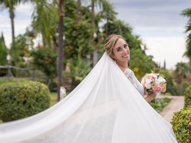 La boda de Rafa y Lydia en Málaga, Málaga 30