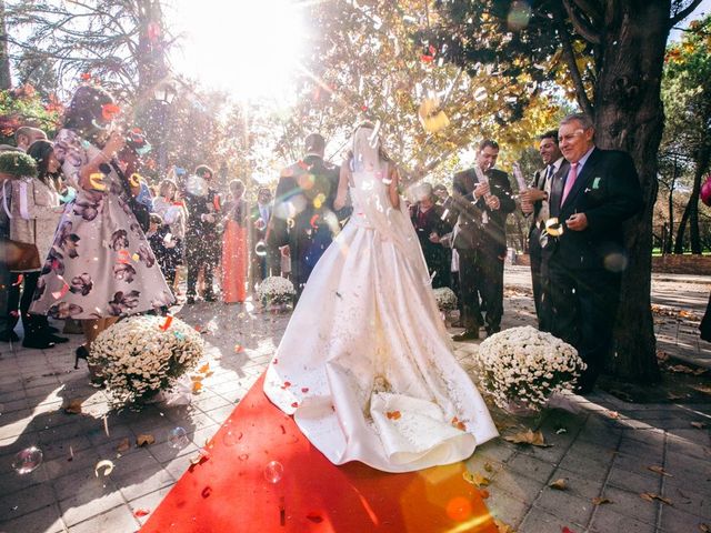 La boda de Carlos y Laura en Madrid, Madrid 8