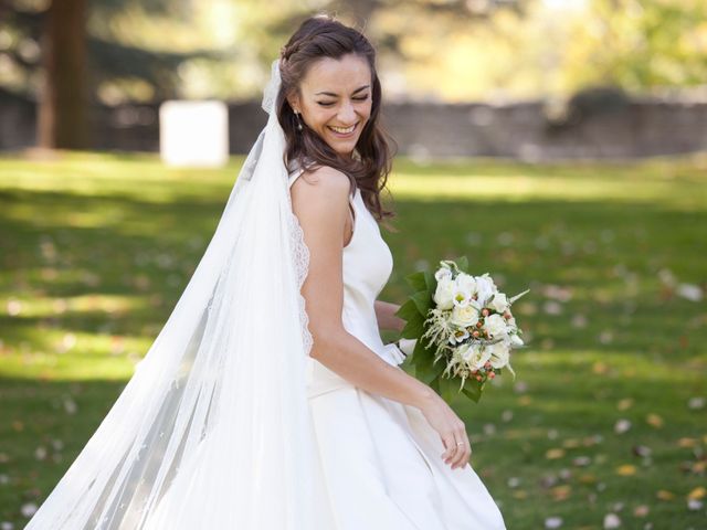 La boda de Carlos y Laura en Madrid, Madrid 11