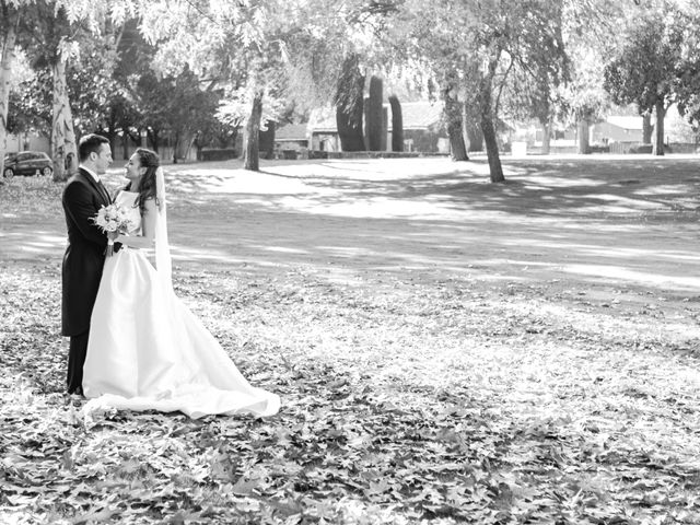 La boda de Carlos y Laura en Madrid, Madrid 15