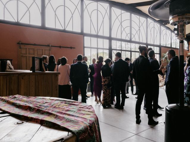 La boda de Víctor y Laura en Talamanca Del Jarama, Madrid 17