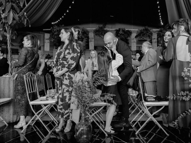 La boda de Víctor y Laura en Talamanca Del Jarama, Madrid 23