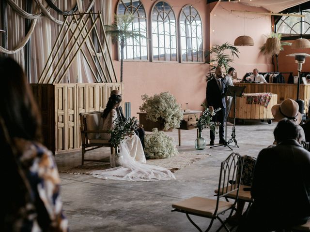 La boda de Víctor y Laura en Talamanca Del Jarama, Madrid 34