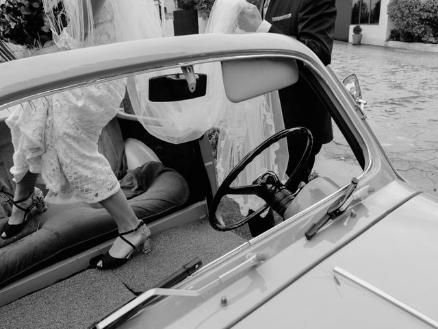 La boda de Víctor y Laura en Talamanca Del Jarama, Madrid 46