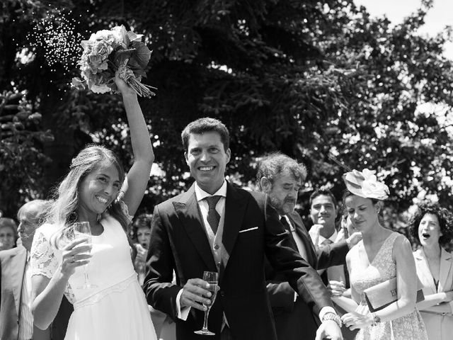 La boda de Jon y Lucia en Berango, Vizcaya 35
