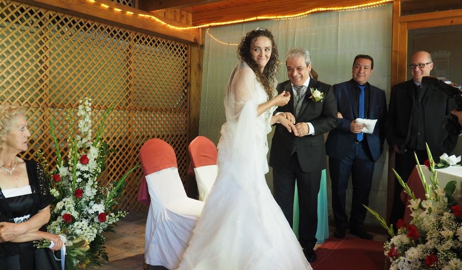 La boda de Juan Carlos y Eva Maria en Vallirana, Barcelona