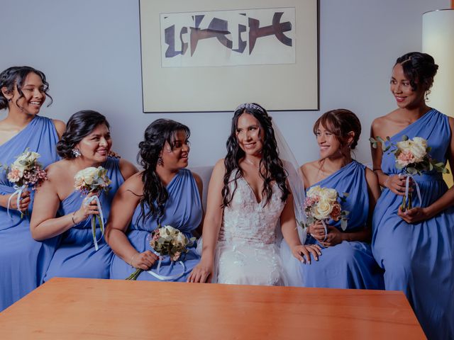 La boda de Renzo y Dayanna  en Madrid, Madrid 2
