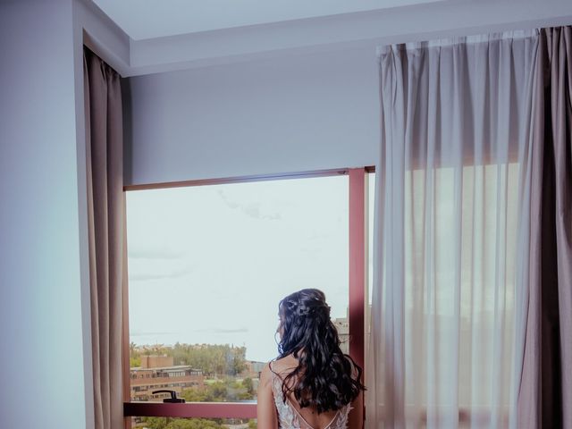 La boda de Renzo y Dayanna  en Madrid, Madrid 14