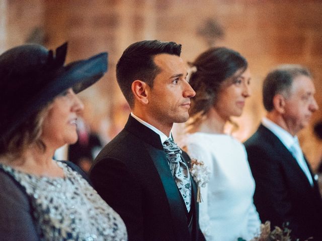 La boda de Alfonso y Esmeralda en Santa Maria De Mave, Palencia 20