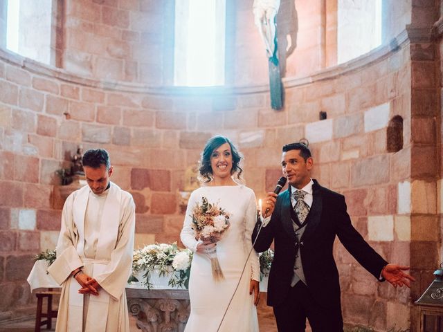 La boda de Alfonso y Esmeralda en Santa Maria De Mave, Palencia 28