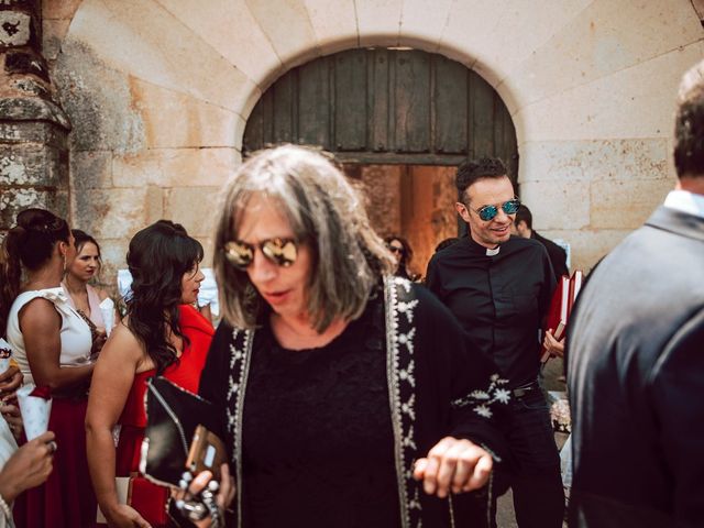 La boda de Alfonso y Esmeralda en Santa Maria De Mave, Palencia 30