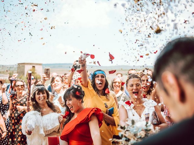 La boda de Alfonso y Esmeralda en Santa Maria De Mave, Palencia 32