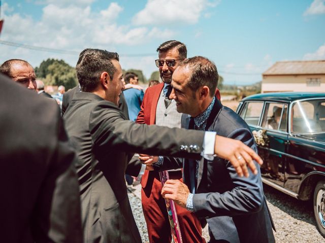 La boda de Alfonso y Esmeralda en Santa Maria De Mave, Palencia 37