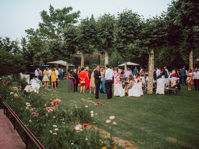 La boda de Alfonso y Esmeralda en Santa Maria De Mave, Palencia 52