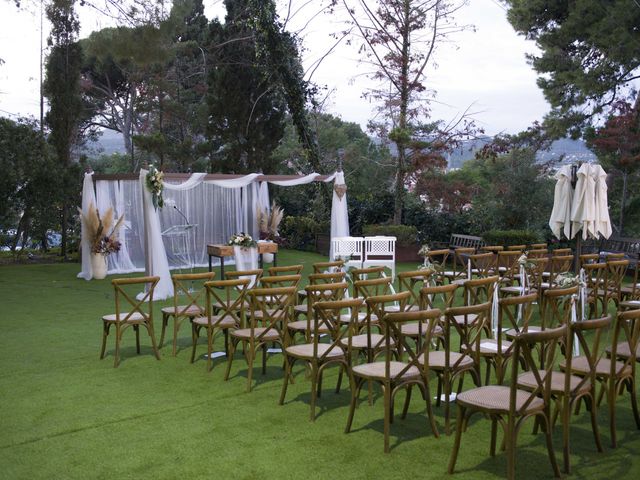 La boda de JONATAN y SARA en Sant Boi De Llobregat, Barcelona 3