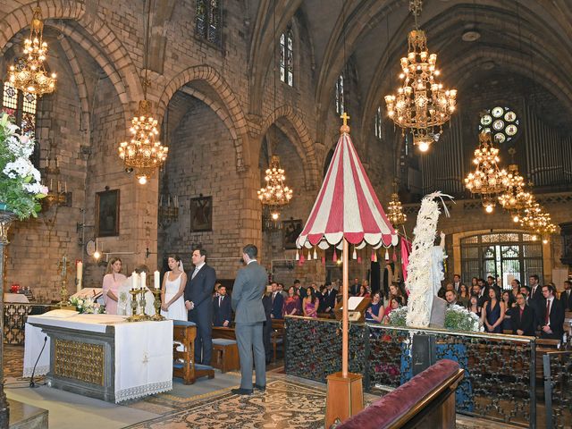 La boda de Laura y Yakeri en Barcelona, Barcelona 36