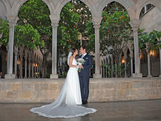 La boda de Laura y Yakeri en Barcelona, Barcelona 48