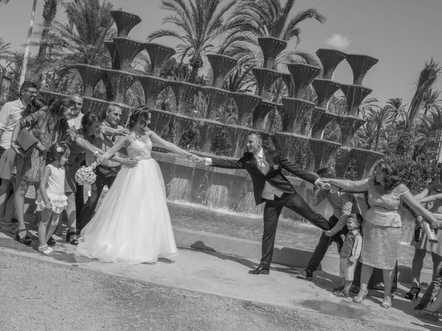 La boda de Yonut y Carmen Elena en Elx/elche, Alicante 61