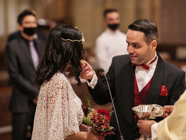 La boda de Wallys y Carla  en Barcelona, Barcelona 21