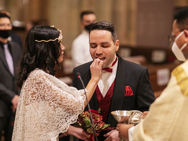 La boda de Wallys y Carla  en Barcelona, Barcelona 23