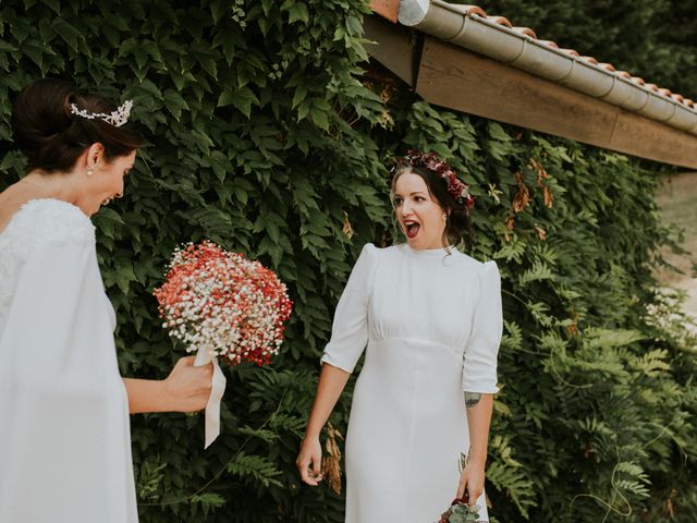 La boda de Sheyla y Garbiñe en Quejana, Álava 17