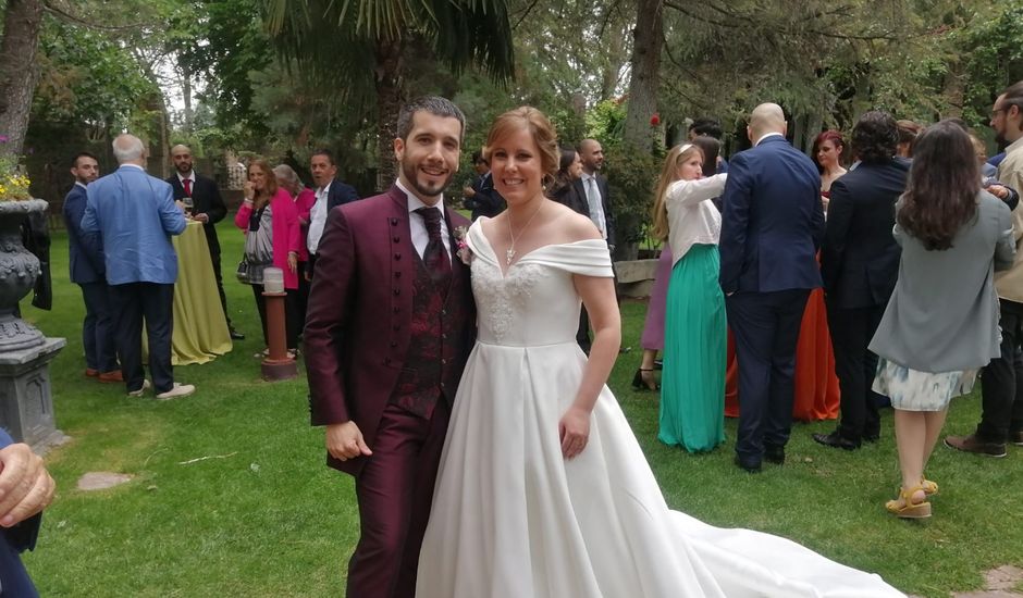 La boda de Carlos y Arantxa en Alalpardo, Madrid