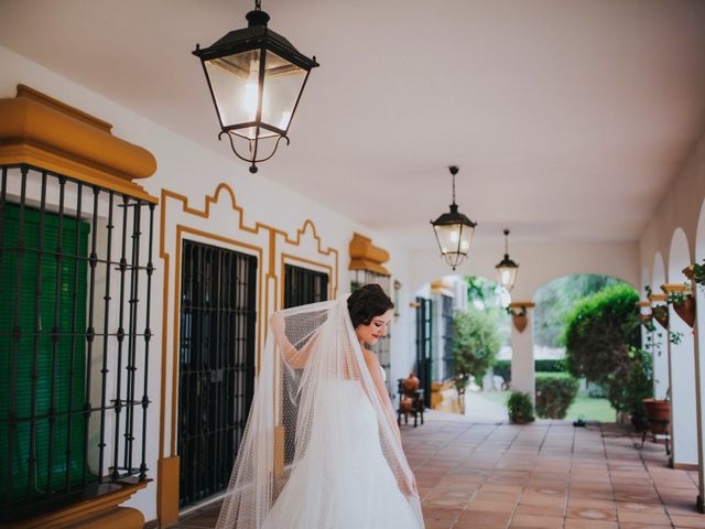 La boda de Benjamin y Rebeca en Dos Hermanas, Sevilla 79