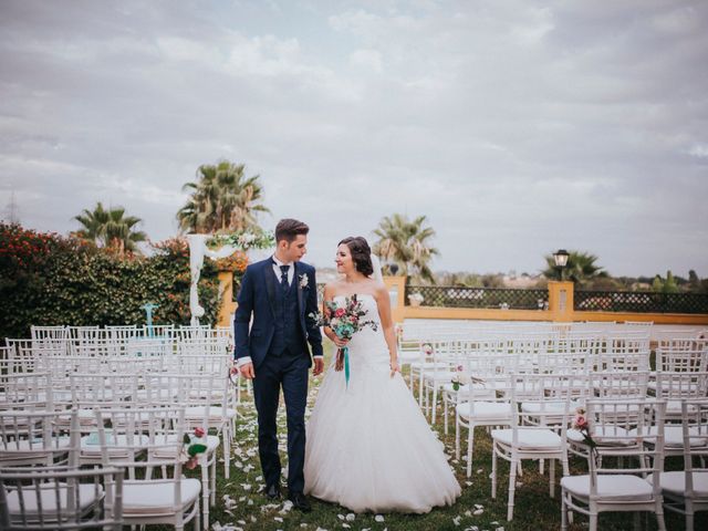 La boda de Benjamin y Rebeca en Dos Hermanas, Sevilla 86