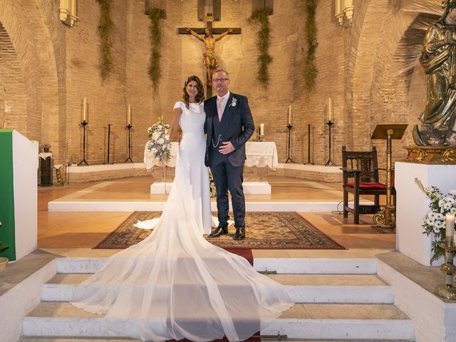 La boda de Gareth y Marta en Sevilla, Sevilla 31