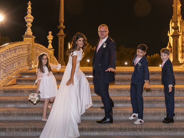 La boda de Gareth y Marta en Sevilla, Sevilla 39