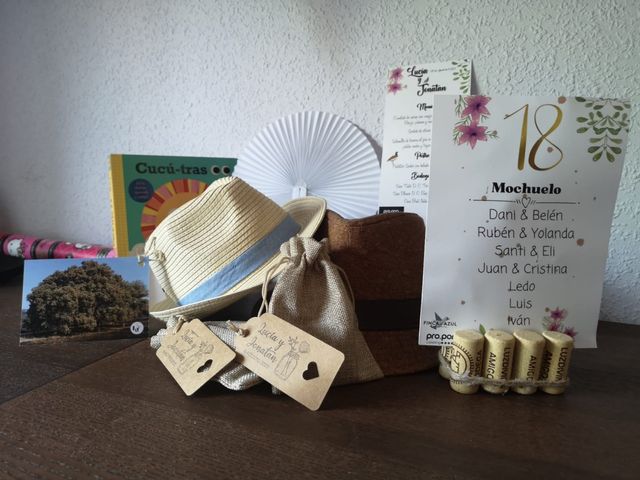 La boda de Lucía  y Jonatan  en Villanueva De Jamuz, León 6