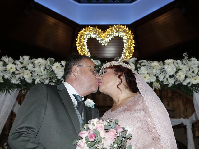 La boda de Toñi y Evaristo en Utrera, Sevilla 12