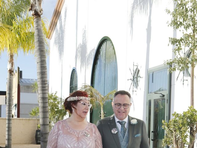 La boda de Toñi y Evaristo en Utrera, Sevilla 15