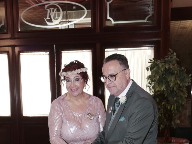 La boda de Toñi y Evaristo en Utrera, Sevilla 19