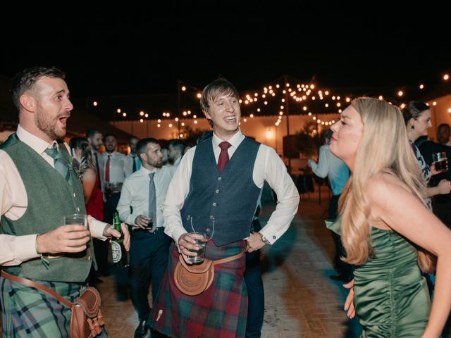 La boda de Lour y Jonny en Pozuelo De Calatrava, Ciudad Real 191