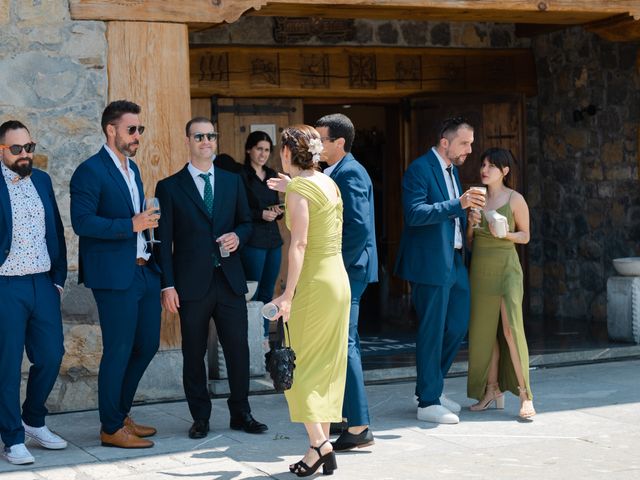 La boda de Jon y Alba en Bilbao, Vizcaya 43