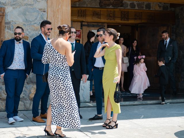 La boda de Jon y Alba en Bilbao, Vizcaya 44